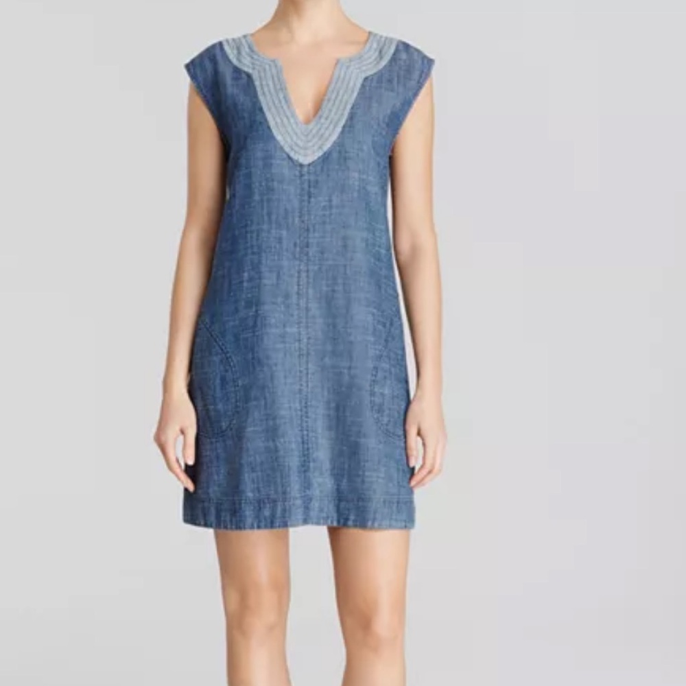 Trina Turk Shelby Chambray light denim Dress size 8
